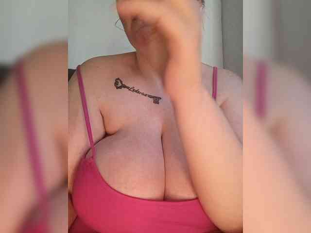 Sexyred3141-1