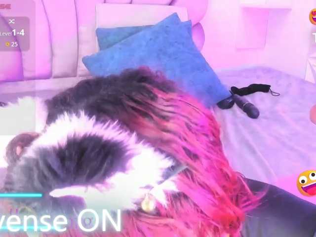 kitty-wine live cam on BongaCams