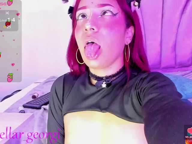 kitty-wine live cam on BongaCams