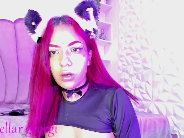 kitty-wine live cam on BongaCams