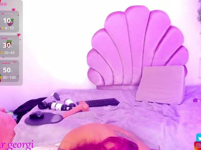 kitty-wine live cam on BongaCams