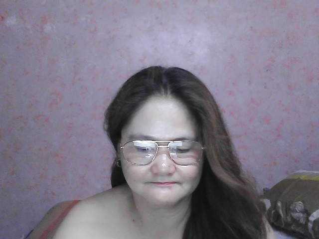 NICEtitspinay live cam on BongaCams