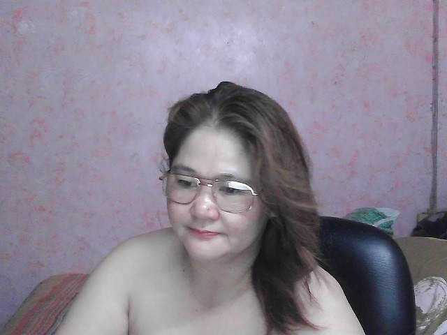NICEtitspinay live cam on BongaCams