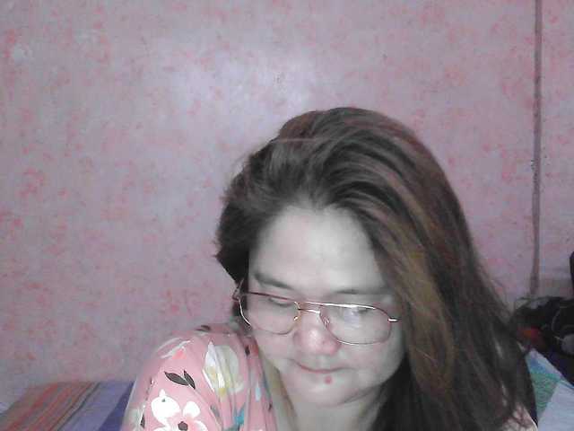 NICEtitspinay live cam on BongaCams