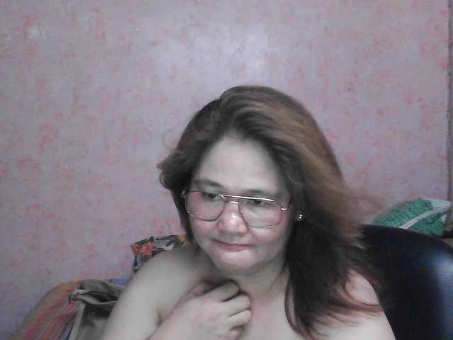NICEtitspinay live cam on BongaCams
