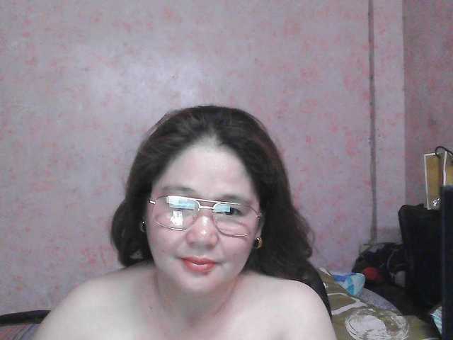 NICEtitspinay live cam on BongaCams
