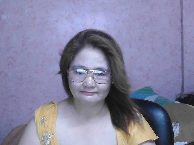 NICEtitspinay live cam on BongaCams