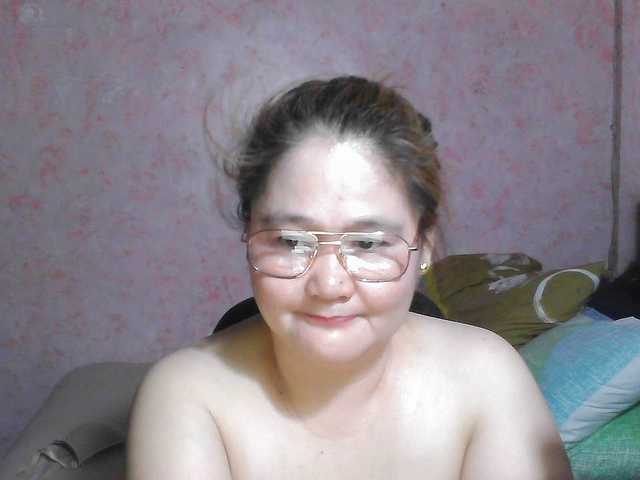 NICEtitspinay live cam on BongaCams