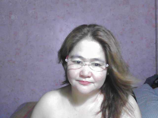 NICEtitspinay live cam on BongaCams