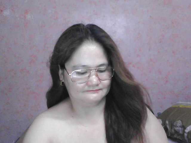 NICEtitspinay live cam on BongaCams