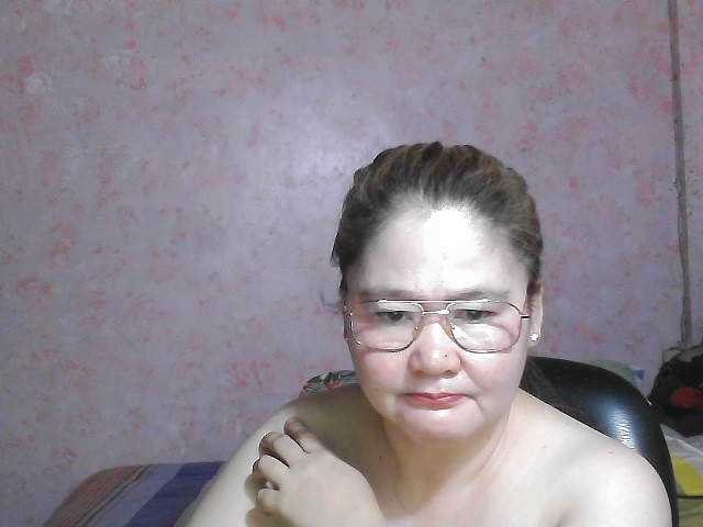 NICEtitspinay live cam on BongaCams