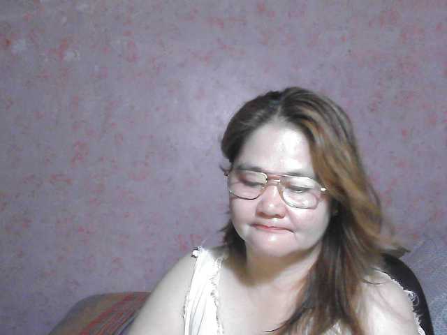 NICEtitspinay live cam preview