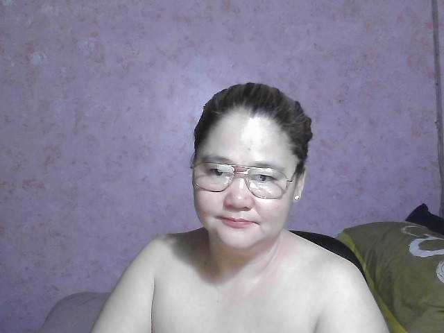 NICEtitspinay live cam on BongaCams