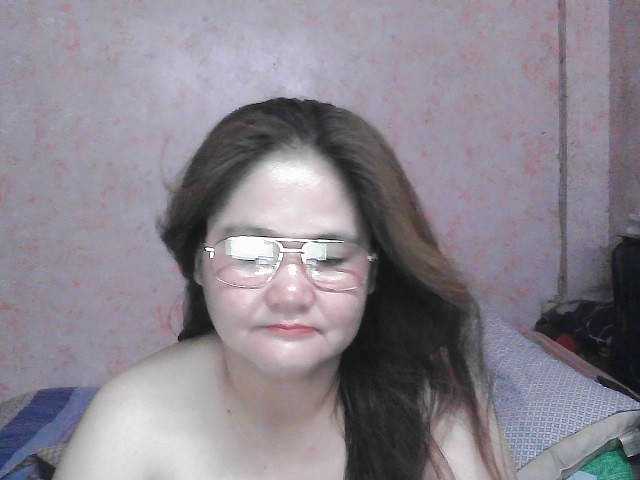 NICEtitspinay Live Cam on BongaCams