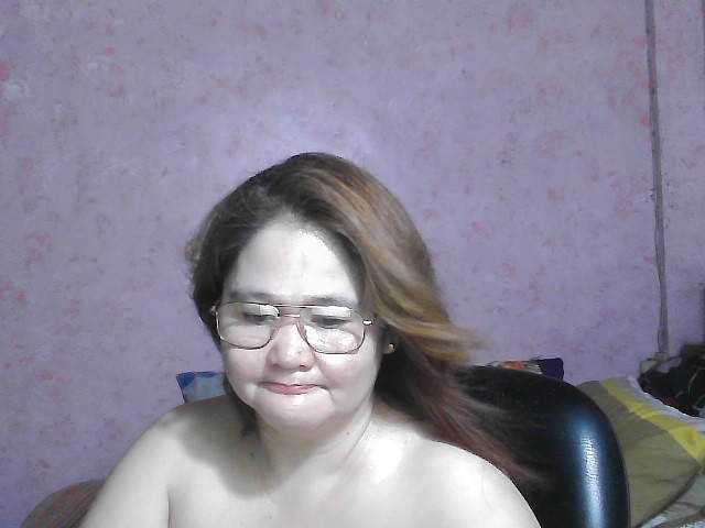 NICEtitspinay live cam on UnifiedCams