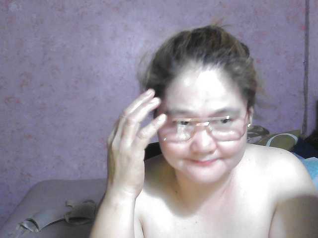 NICEtitspinay live cam on BongaCams