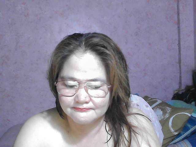 NICEtitspinay live cam on BongaCams