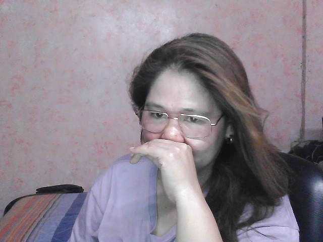 NICEtitspinay live cam on BongaCams