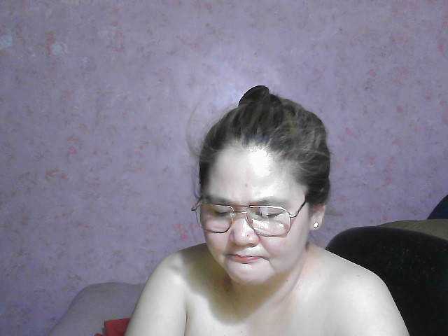 NICEtitspinay live cam on BongaCams