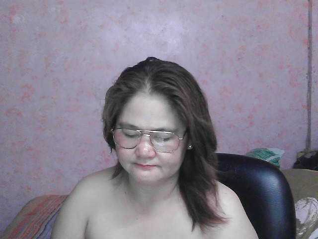NICEtitspinay live cam on BongaCams