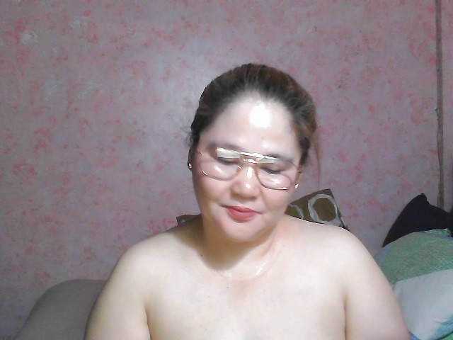 NICEtitspinay live webcam show