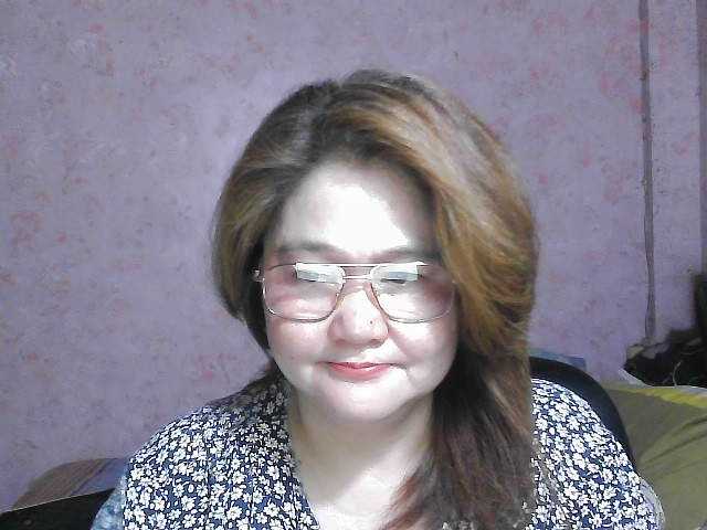 NICEtitspinay live cam on BongaCams