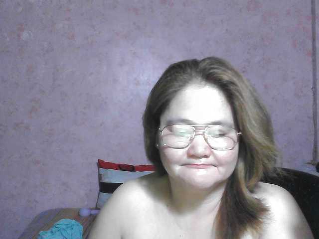 NICEtitspinay live cam on BongaCams