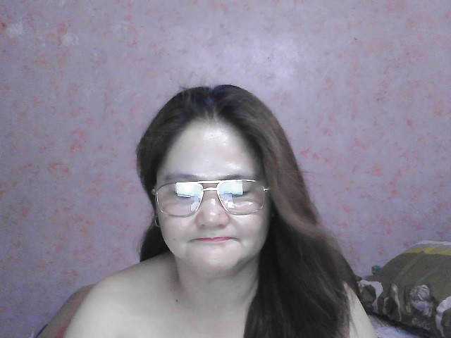 NICEtitspinay live cam on BongaCams
