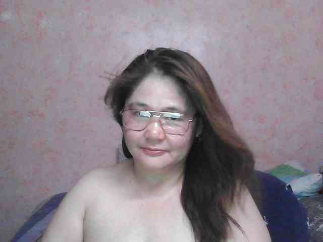 Live stream of NICEtitspinay