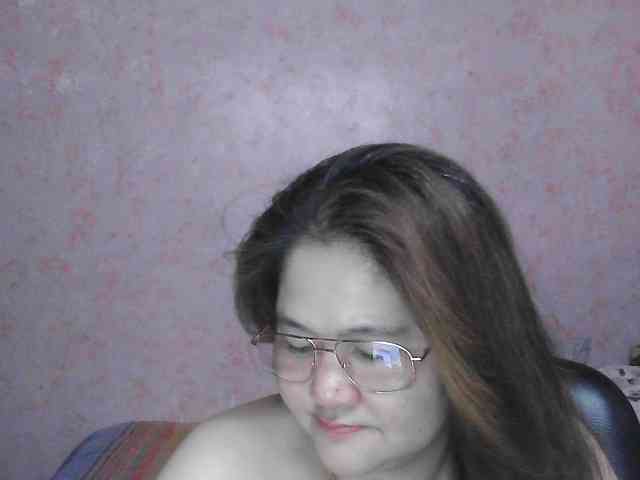 NICEtitspinay webcam