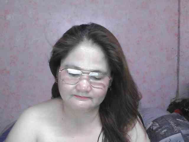 NICEtitspinay webcam