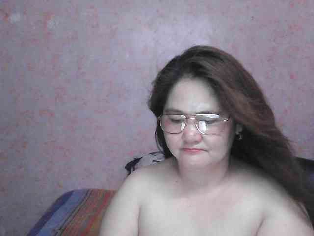 NICEtitspinay webcam
