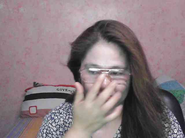 NICEtitspinay webcam