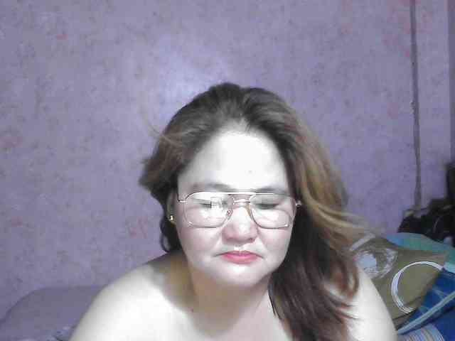 NICEtitspinay webcam