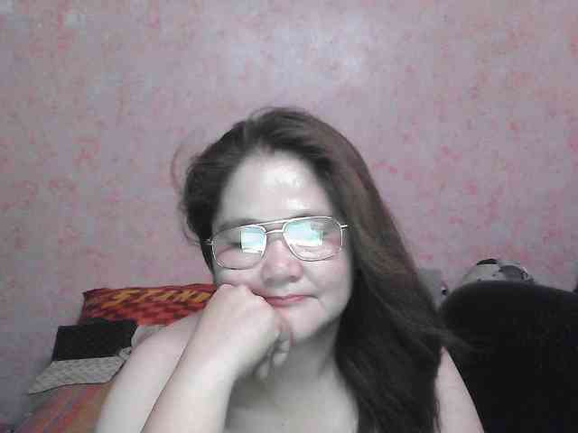 NICEtitspinay webcam
