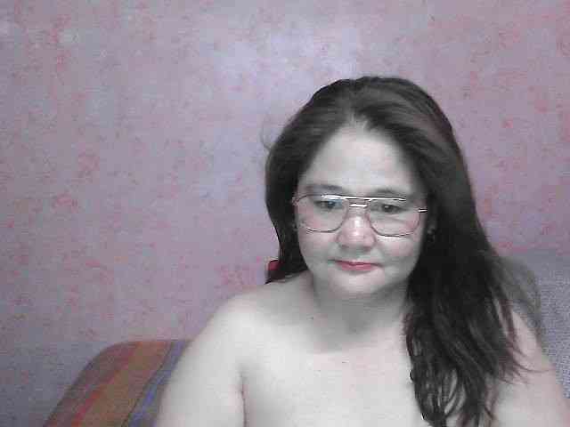 NICEtitspinay webcam