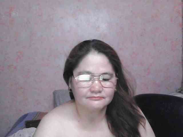NICEtitspinay webcam