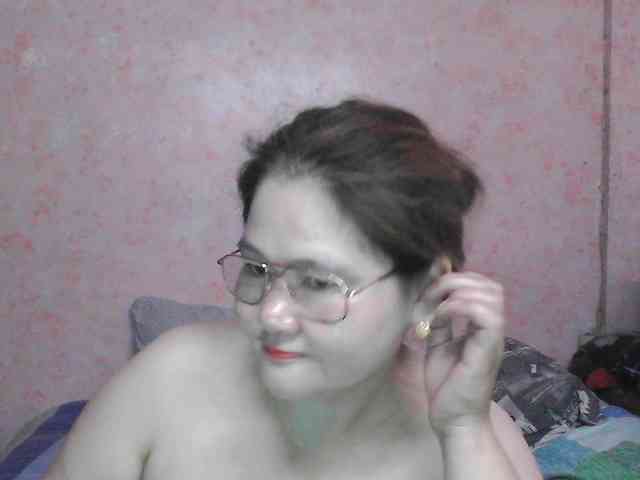 NICEtitspinay webcam