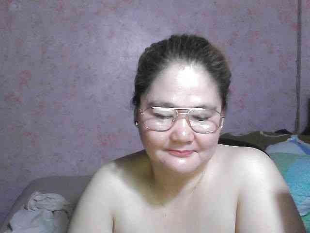 NICEtitspinay webcam