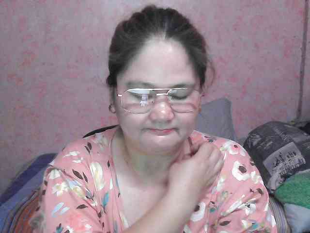 NICEtitspinay webcam