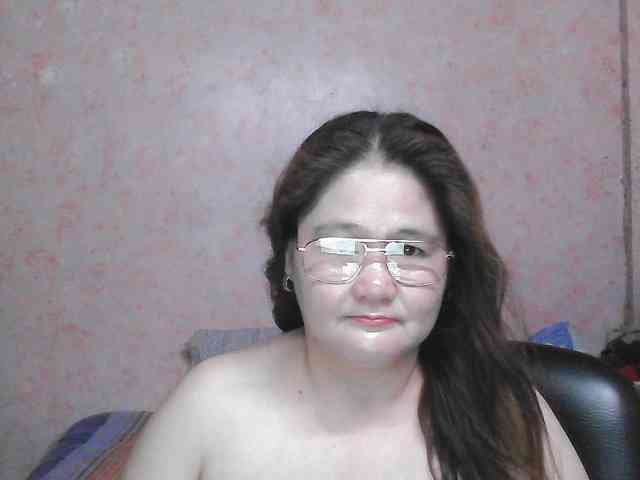 NICEtitspinay webcam