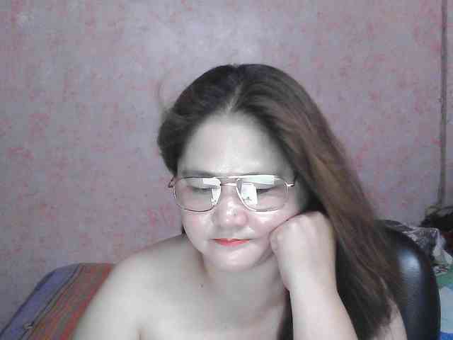 NICEtitspinay webcam