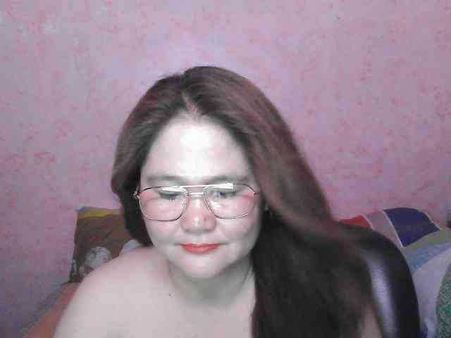 NICEtitspinay webcam