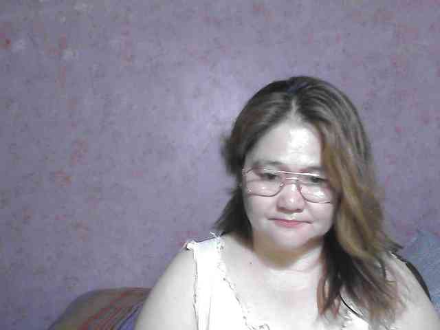 NICEtitspinay webcam