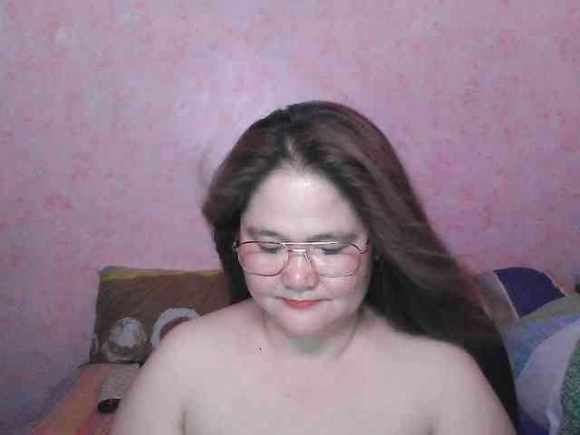 NICEtitspinay webcam