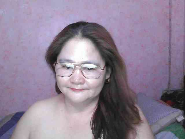 NICEtitspinay webcam