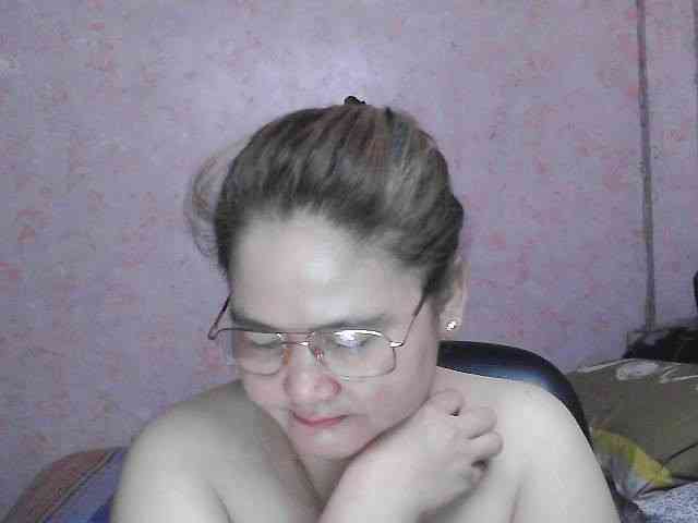 NICEtitspinay webcam