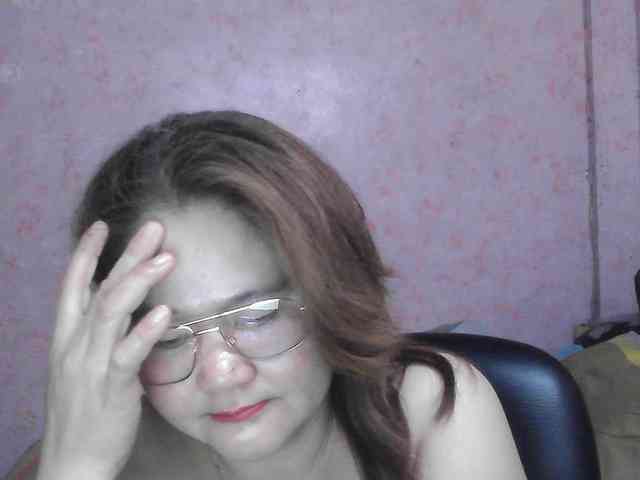 NICEtitspinay webcam