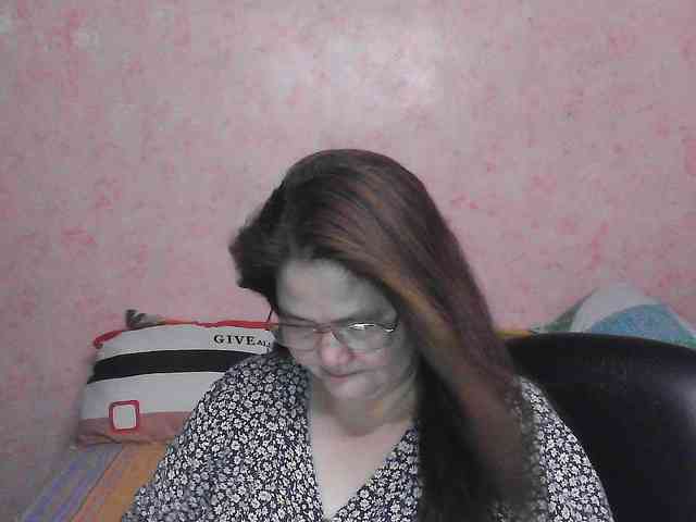 NICEtitspinay webcam