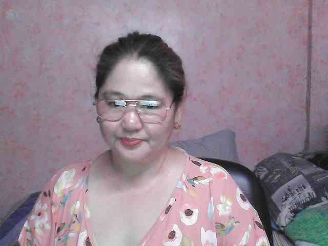 NICEtitspinay webcam